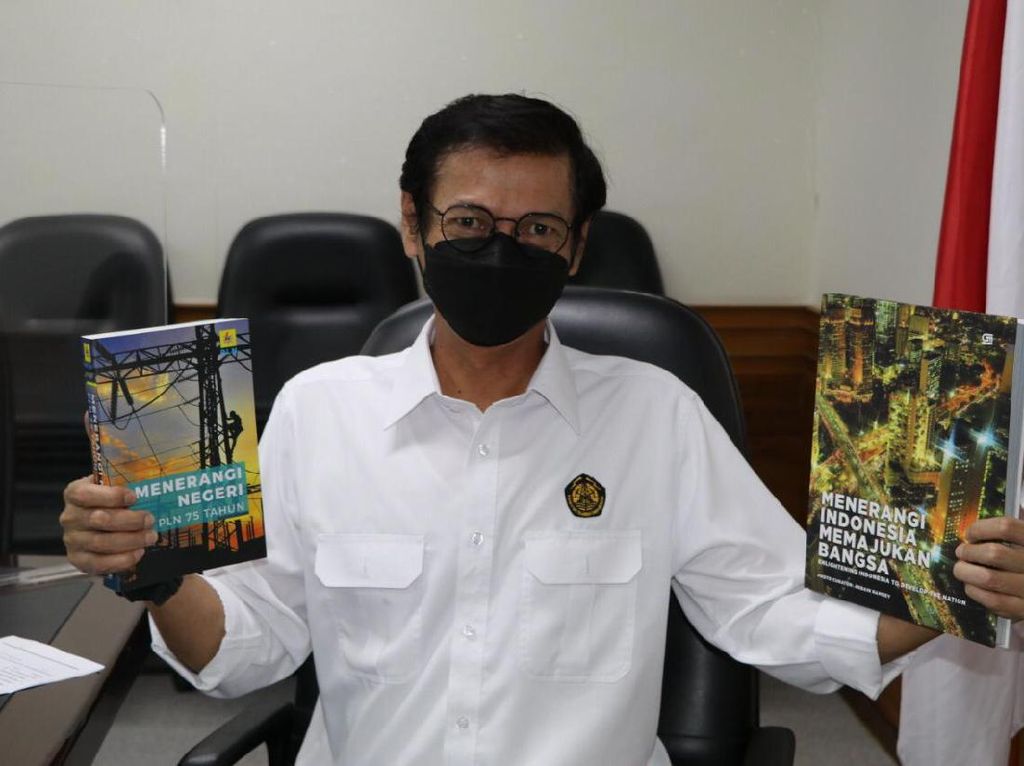 Kementerian ESDM Minta PLN Gunakan Teknologi dalam Penyediaan Listrik Kementerian ESDM Minta PLN Gunakan Teknologi dalam Penyediaan Listrik