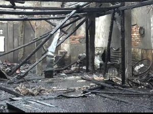 Tempat Kos 2 Lantai di Jaksel Hangus Terbakar Gegara Kompor Ditinggal Tidur