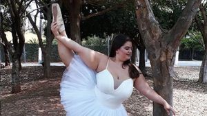 8 Potret Ballerina Plus-Size yang Berani Dobrak Stereotipe Penari Harus Kurus