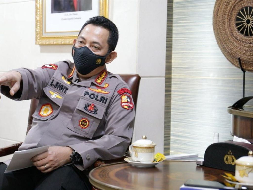 Kapolri Tak Habis Pikir Jika Kapolda-Kapolres Tak Mau Baca WA Masyarakat Kapolri Tak Habis Pikir Jika Kapolda-Kapolres Tak Mau Baca WA Masyarakat