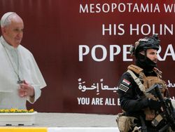 Paus Fransiskus Lakukan Kunjungan Bersejarah ke Irak, Apa Misinya?