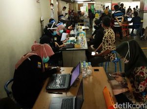 Baru Pasar Baltos yang Terapkan Aplikasi PeduliLindungi di Bandung