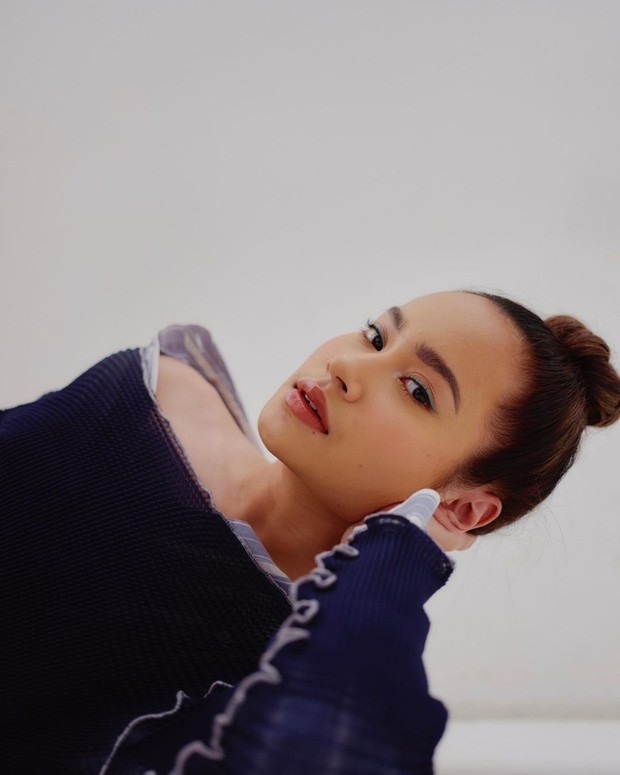 Potret Satine Zaneta