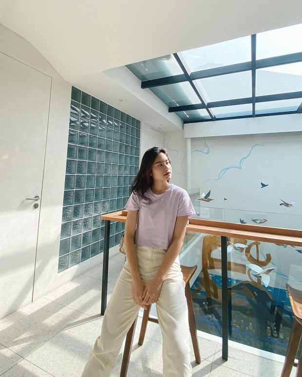 Potret Satine Zaneta