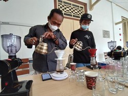 Sluurp! Segarnya Kopi Pakis Khas Magelang yang Beraroma Sayuran
