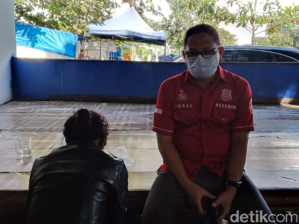 Tampang Mahasiswi AA Penikam Selebgram Makassar Ari Pratama hingga Tewas