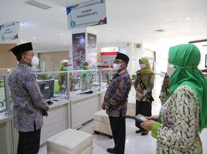 Wabup Banyuwangi Minta Layanan Klinik Perizinan Permudah Masyarakat Wabup Banyuwangi Minta Layanan Klinik Perizinan Permudah Masyarakat