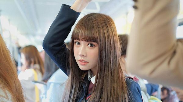 10 Foto Artis Cantik yang Dapat Rp 43 Juta dari Siaran Saat Sedang Tidur