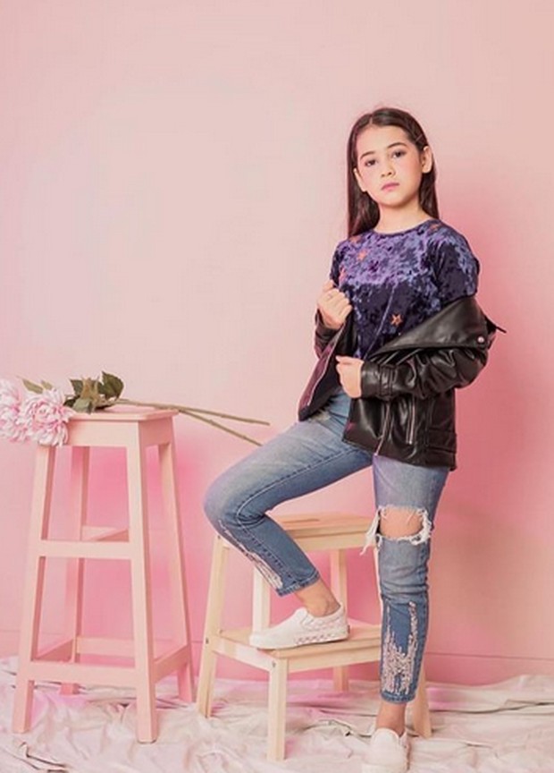 graphic tee dan leather jacket