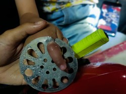 Damkar Jaksel Selamatkan Jari Bocah Tersangkut di Floor Drain