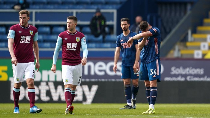 BURNLEY, ENGLAND - MARCH 06: Granit Xhaka of Arsenal looks dejected after making an error leading to a Burnley goal during the Premier League match between Burnley and Arsenal at Turf Moor on March 06, 2021 in Burnley, England. Sporting stadiums around the UK remain under strict restrictions due to the Coronavirus Pandemic as Government social distancing laws prohibit fans inside venues resulting in games being played behind closed doors. (Photo by Jon Super - Pool/Getty Images)