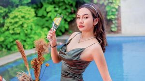 7 Gaya Menggemaskan Monica Muller yang Kini Berusia 22 Tahun