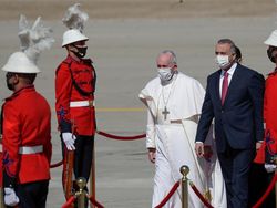 Hari Kedua di Irak, Paus Fransiskus Bertemu Ulama Syiah Terkemuka