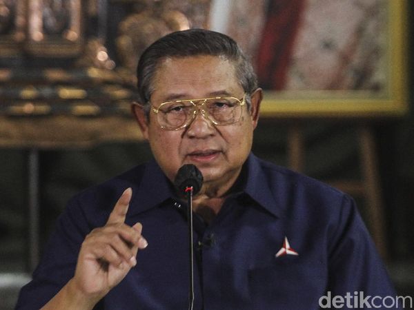 Momen SBY-AHY Tanggapi KLB yang Tetapkan Moeldoko Sebagai Ketum PD