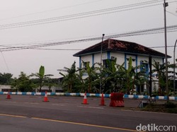 Kronologi Truk Dilempar Batu dan Besi Oleh Petugas Kemenhub di Pasuruan