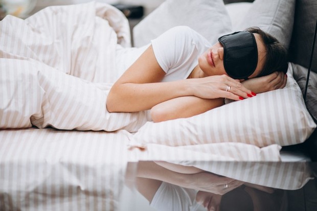 Biasakan mengatur waktu tidur dengan baik.