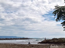 Detik-detik 2 Bocah Tenggelam di Dermaga Karangsari Palabuhanratu