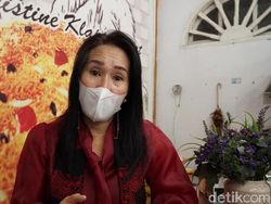 Christine Klappertaart Oleh-oleh Khas dari Manado