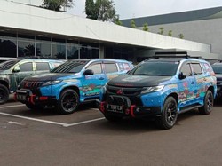 Komunitas Pajero Sport Sosialisasikan 4 Pilar MPR dengan Cara Nyentrik