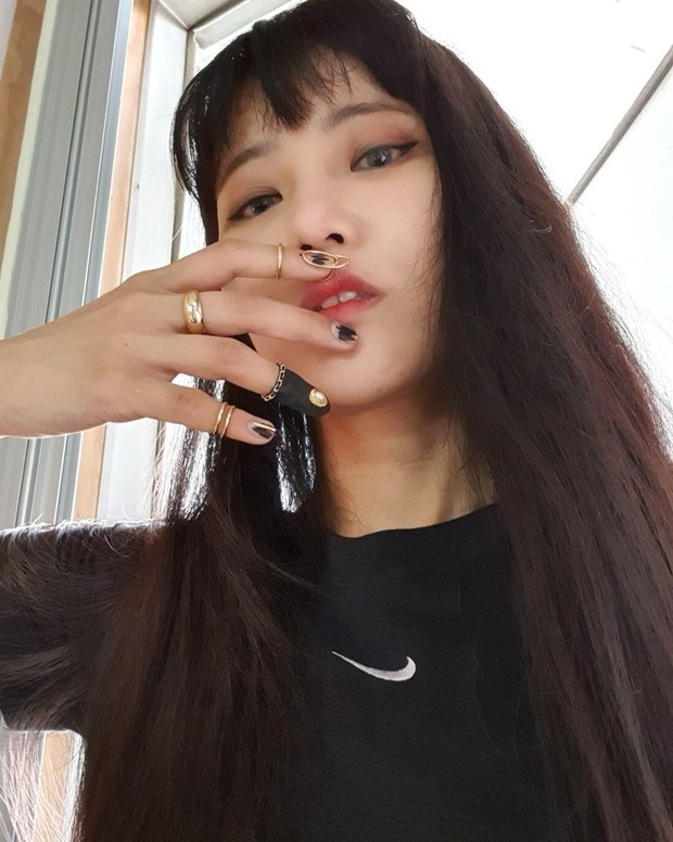 Park Eunkyung dengan tren beannie nail art/Sumber/Instagram/nail_unistella. Park Eunkyung dengan tren beannie nail art.