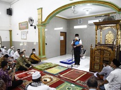 Gubernur Sumsel Ingatkan Pentingnya Vaksin ke Jemaah Masjid di Lima Ulu