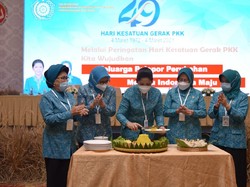 Dekranasda Sumsel Promosikan Kain Daerah Lewat Pagelaran Busana Ini