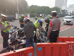 Razia Kendaraan Berknalpot Bising di Sekitar Istana, 182 Pemotor Ditilang