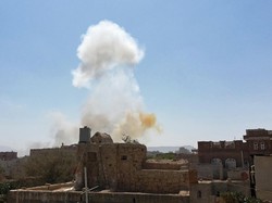 Houthi Lancarkan Serangan Drone Peledak ke Bandara Arab Saudi