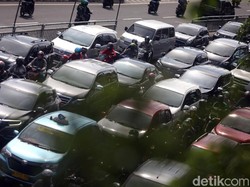 Jakarta Macet Lagi, Pemprov Ungkap Volume Lalin Dekati Normal Sebelum Pandemi