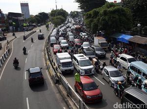 PPKM Mikro Efektif Tekan Kasus COVID-19 dan Pulihkan Ekonomi?