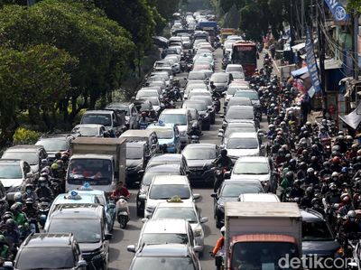 Begini Penampakan Kemacetan di Ruas Jalan Ibu Kota Pagi Ini