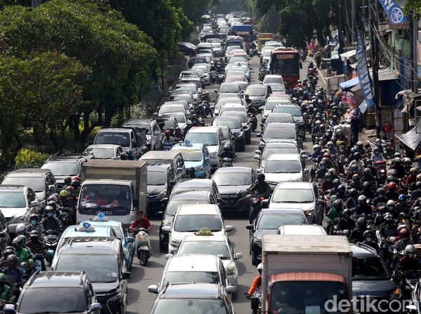 Begini Penampakan Kemacetan di Ruas Jalan Ibu Kota Pagi Ini