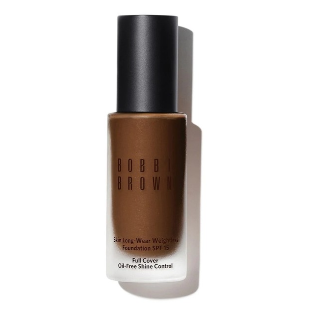 Bobbi Brown memiliki produk foundation yang tahan lama dan melembapkan tapi memiliki hasil akhir matte yang sempurna.
