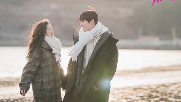 Cha Eun-woo dan Moon Ga-young dalam True Beauty Cha Eun-woo dan Moon Ga-young dalam True Beauty