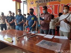 Empat Orang Jadi Tersangka Geng Motor Acungkan Celurit di Serang