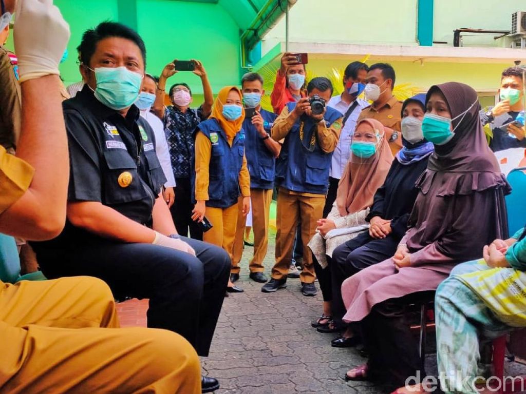 Gubernur Sumsel Lepas Jenazah Bupati Kuryana Aziz untuk Dimakamkan di OKU