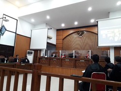 Sidang Lanjutan Kasus Berita Bohong Jumhur Hidayat Hari Ini Ditunda