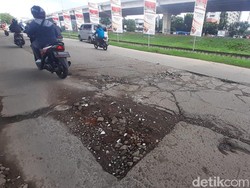 Tender Perbaikan Jl Inspeksi Kalimalang Direncanakan Selesai Sepekan