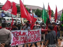 Mahasiswa Protes Anggaran Perjalanan Dinas Rp 89 M Pemkab Pandeglang