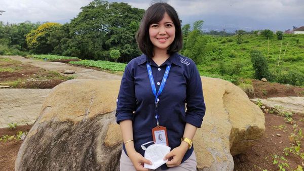 Potret Manda, Mantri Cantik BRI