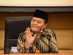 HNW Minta Pemerintah Empati ke WNI dengan Batasi Masuknya WNA Saat PPKM