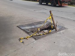 Perbaikan Tutup Gorong-Gorong Jl KH Noer Ali Tunggu Pembahasan Material