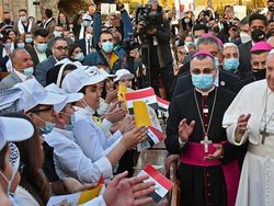 Perjalanan Paus Fransiskus ke Irak: Persaudaraan di Atas Perang Saudara