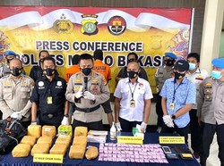 Polres Bekasi Tangkap Kurir Narkoba di Riau, 3.750 Inex-12 Kg Sabu Disita