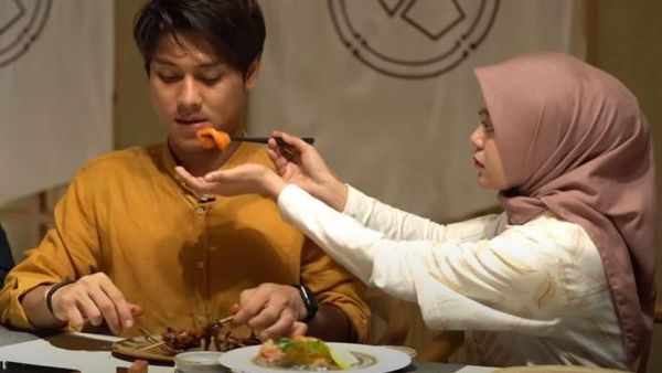So Sweet! Rizky Billar Paling Suka Makan Disuapin Lesti Kejora