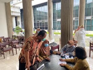 Wali Kota Sebut Penerima Vaksinasi Tahap 2 di Semarang Lebihi Target