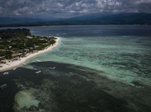 4 Pantai Indah di Lombok yang Mirip Maldives 4 Pantai Indah di Lombok yang Mirip Maldives