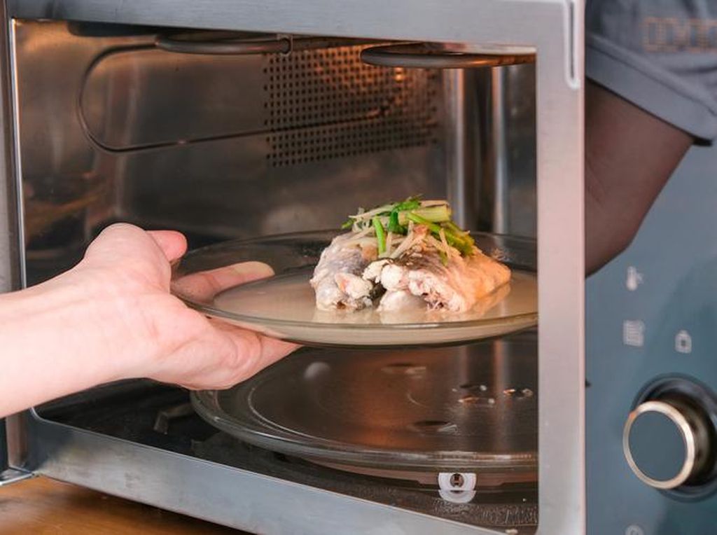 Selain Untuk Hangatkan Makanan, Ini 7 Fungsi Lain dari Microwave Selain Untuk Hangatkan Makanan, Ini 7 Fungsi Lain dari Microwave