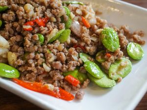 Resep Ayam Tumis Pete dan Cabe yang Sedap Mantap