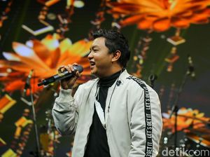 Lirik Kartonyono Medot Janji, Lagu Denny Caknan Paling Fenomenal Lirik Kartonyono Medot Janji, Lagu Denny Caknan Paling Fenomenal